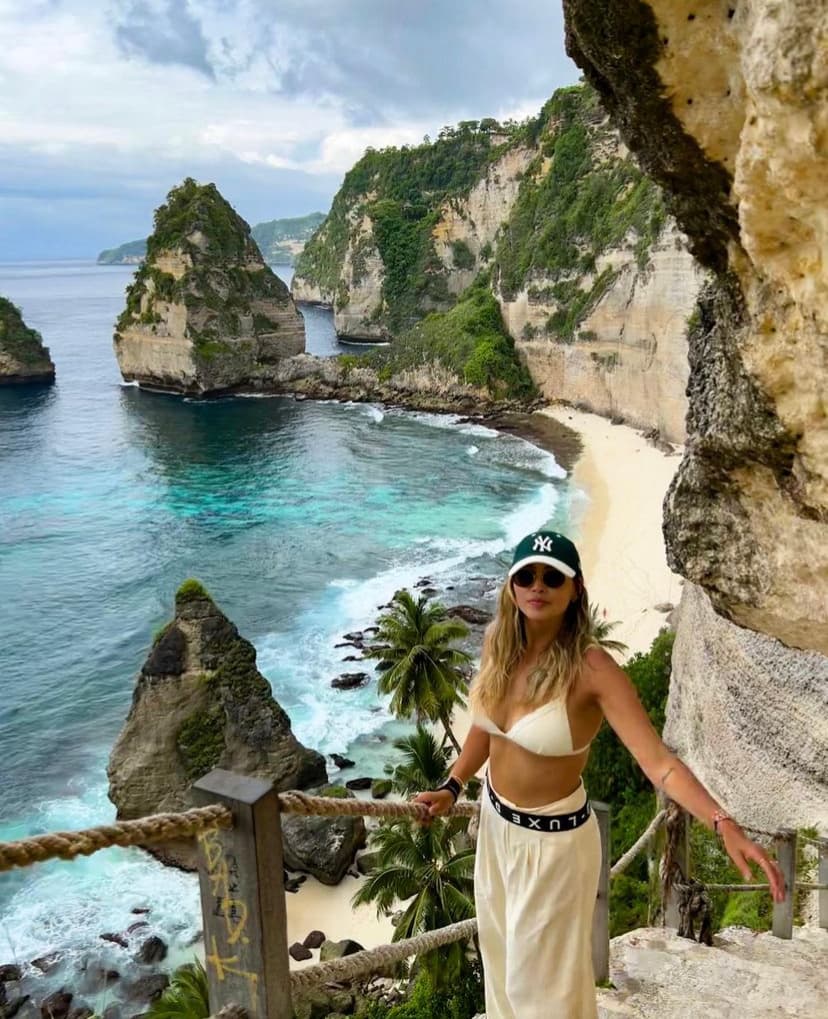 East Nusa Penida Tour: Diamond Beach, Atuh & Tree House