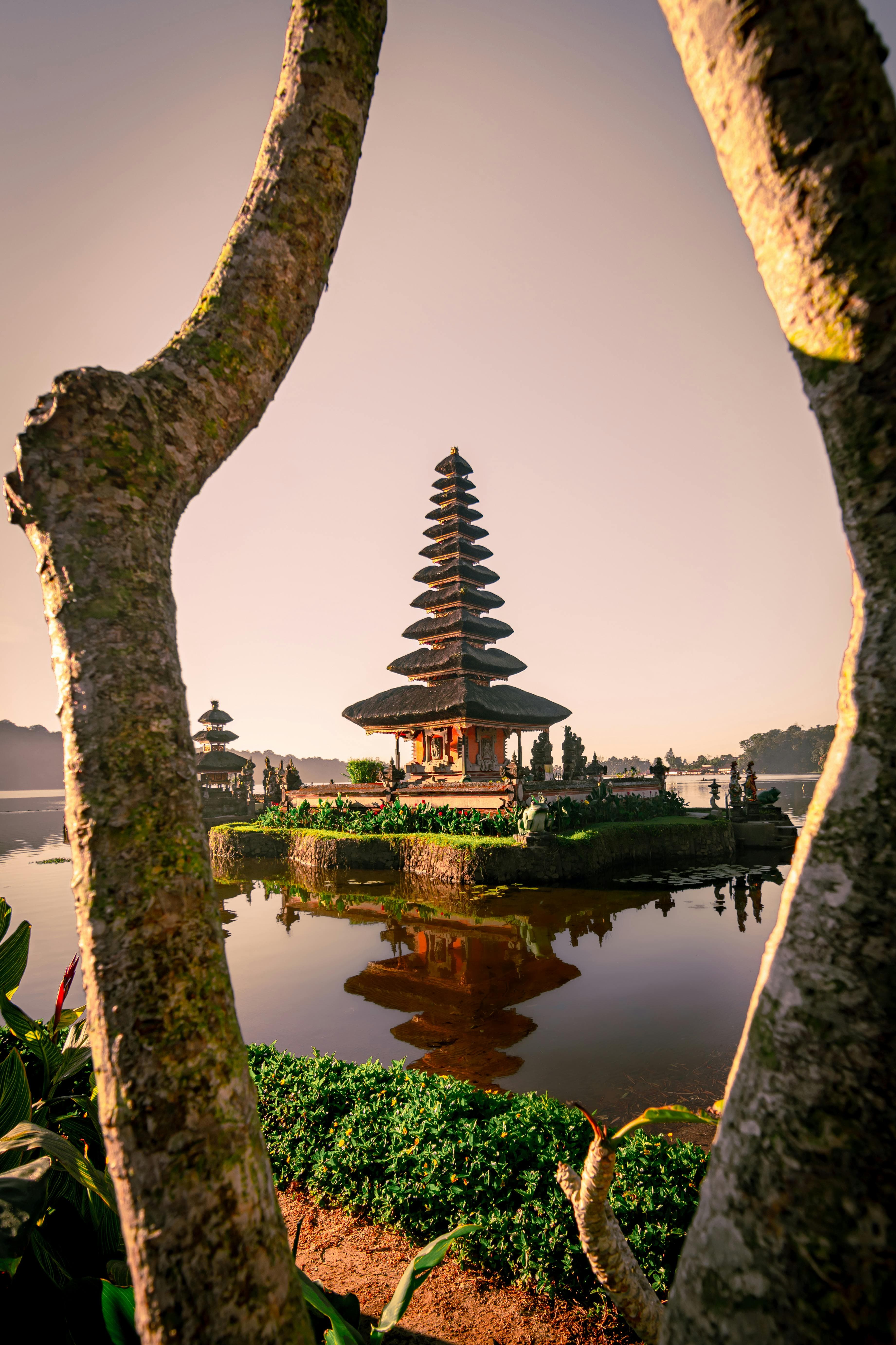 Ulun Danu, Handara Gate & Jatiluwih VW Safari Tour Image 5